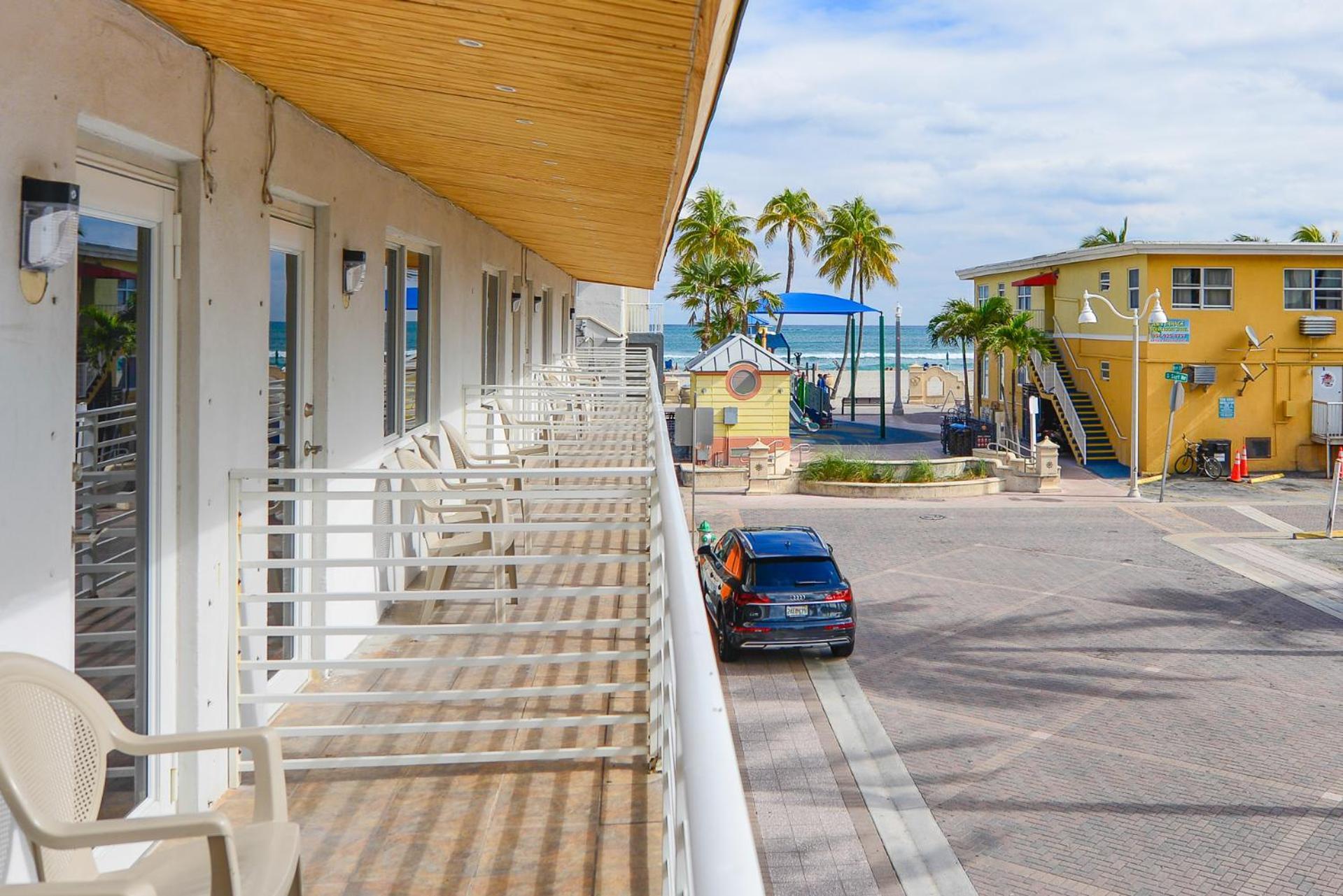 Amazing Balcony Studio At The Beach With Parking -M44 Hollywood Eksteriør billede